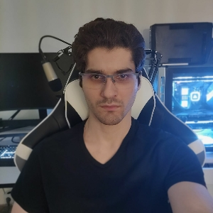 Артём Искаков