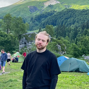 Максим Кривенко | Сетка — социальная сеть от hh.ru