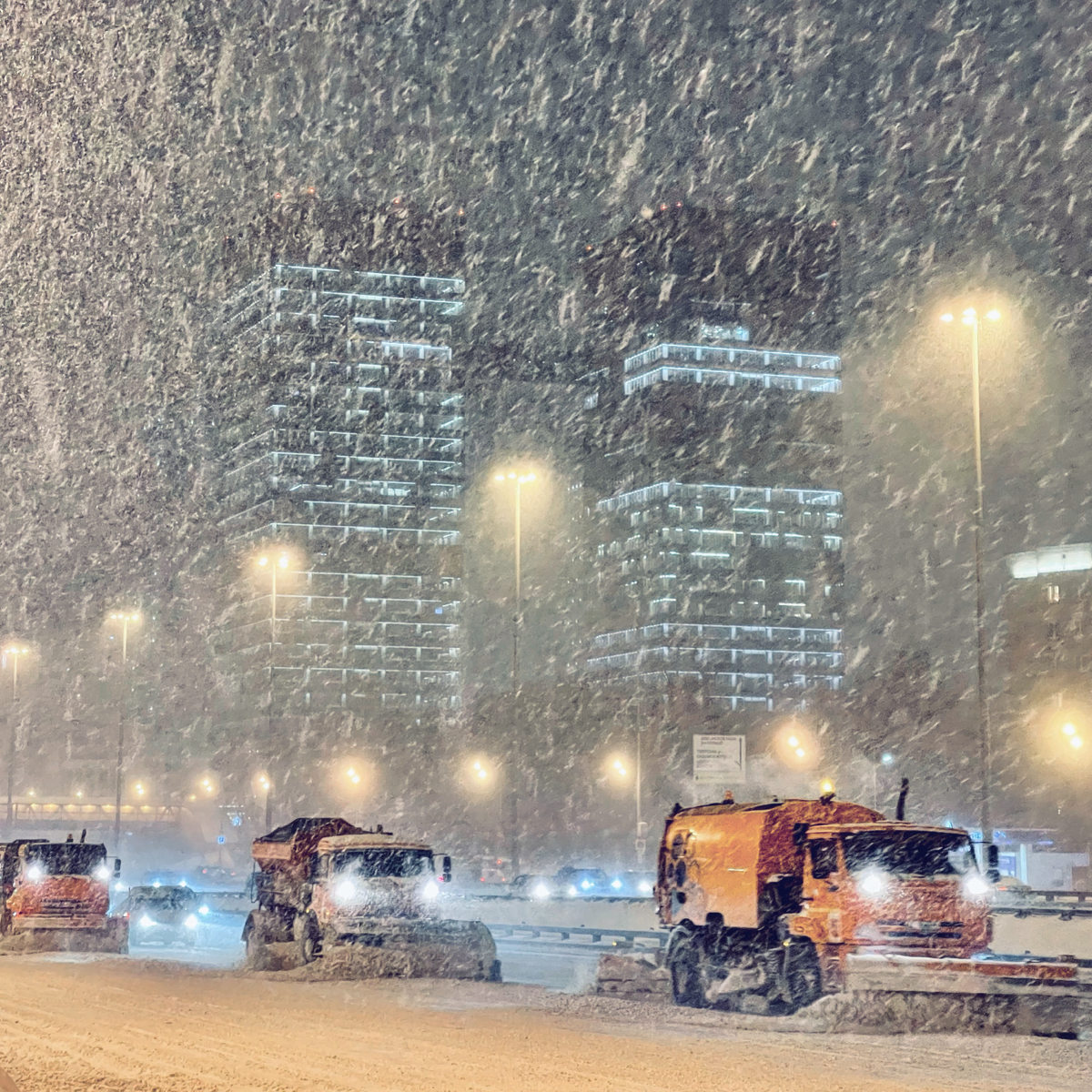 Контрасты Москвы: Max Payne и Cyberpunk. | Сетка — социальная сеть от hh.ru