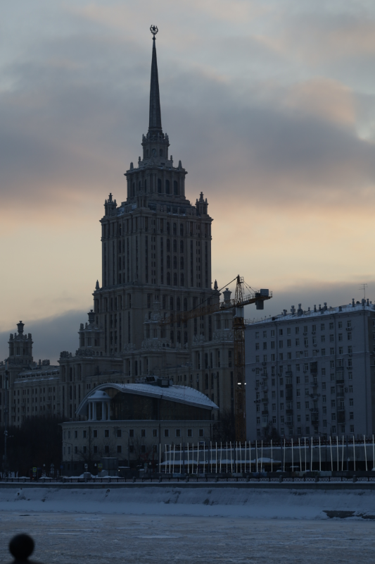 Утро. Мск
Мощь большого города | Сетка — социальная сеть от hh.ru