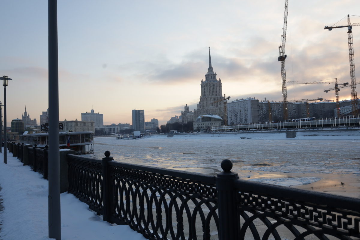 Утро. Мск
Мощь большого города | Сетка — социальная сеть от hh.ru