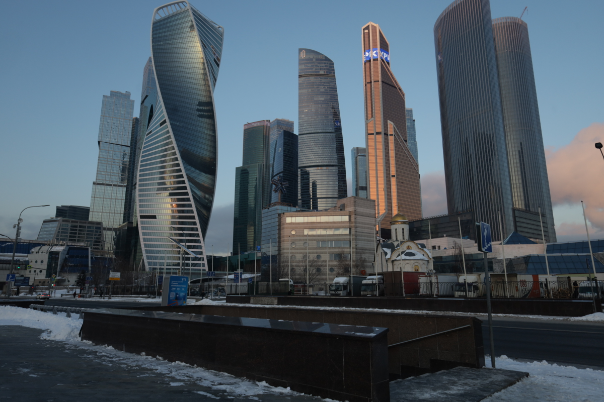 Утро. Мск
Мощь большого города | Сетка — социальная сеть от hh.ru