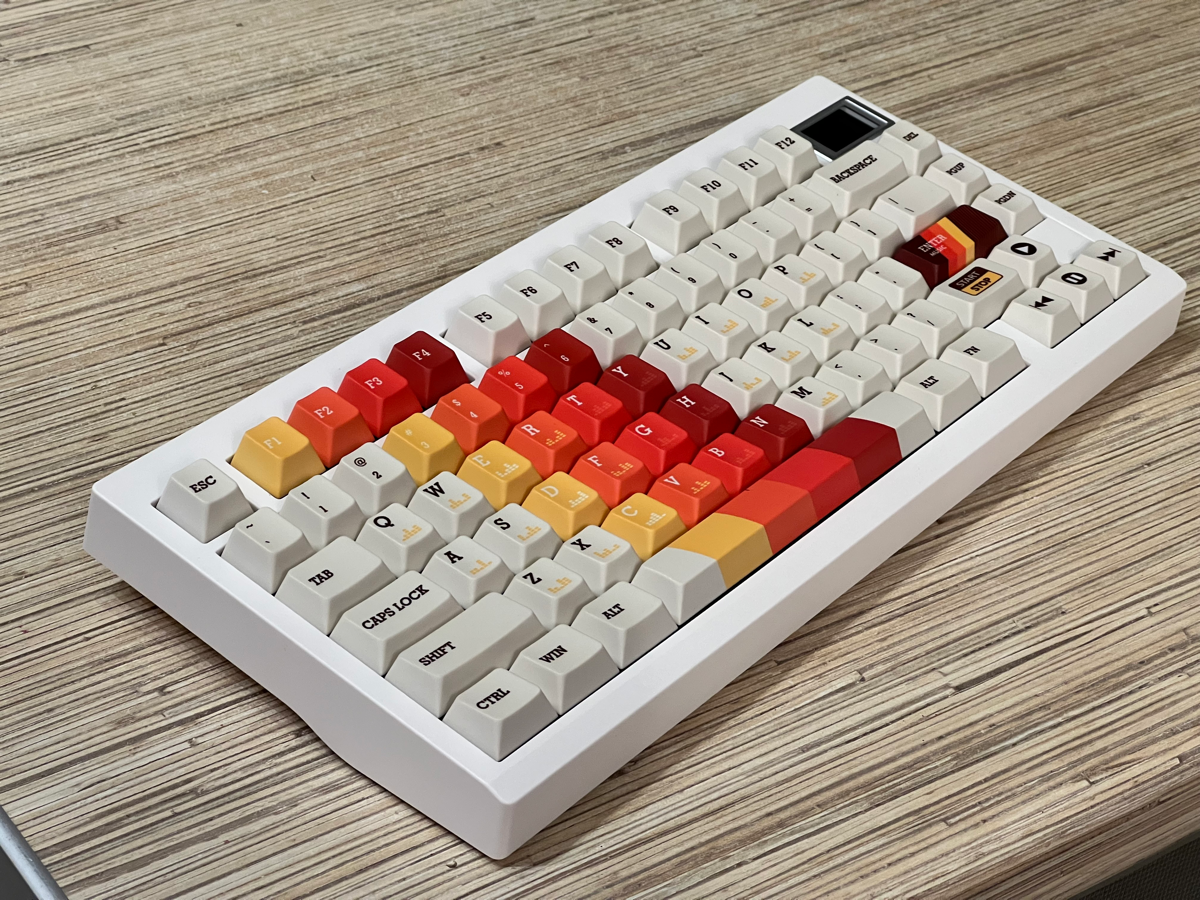 Все доехало, моды сделал, все смазал и вот мой новый любимый борд :) позже сделаю сравнение акко и гатеров по звуку :) | Сетка — социальная сеть от hh.ru