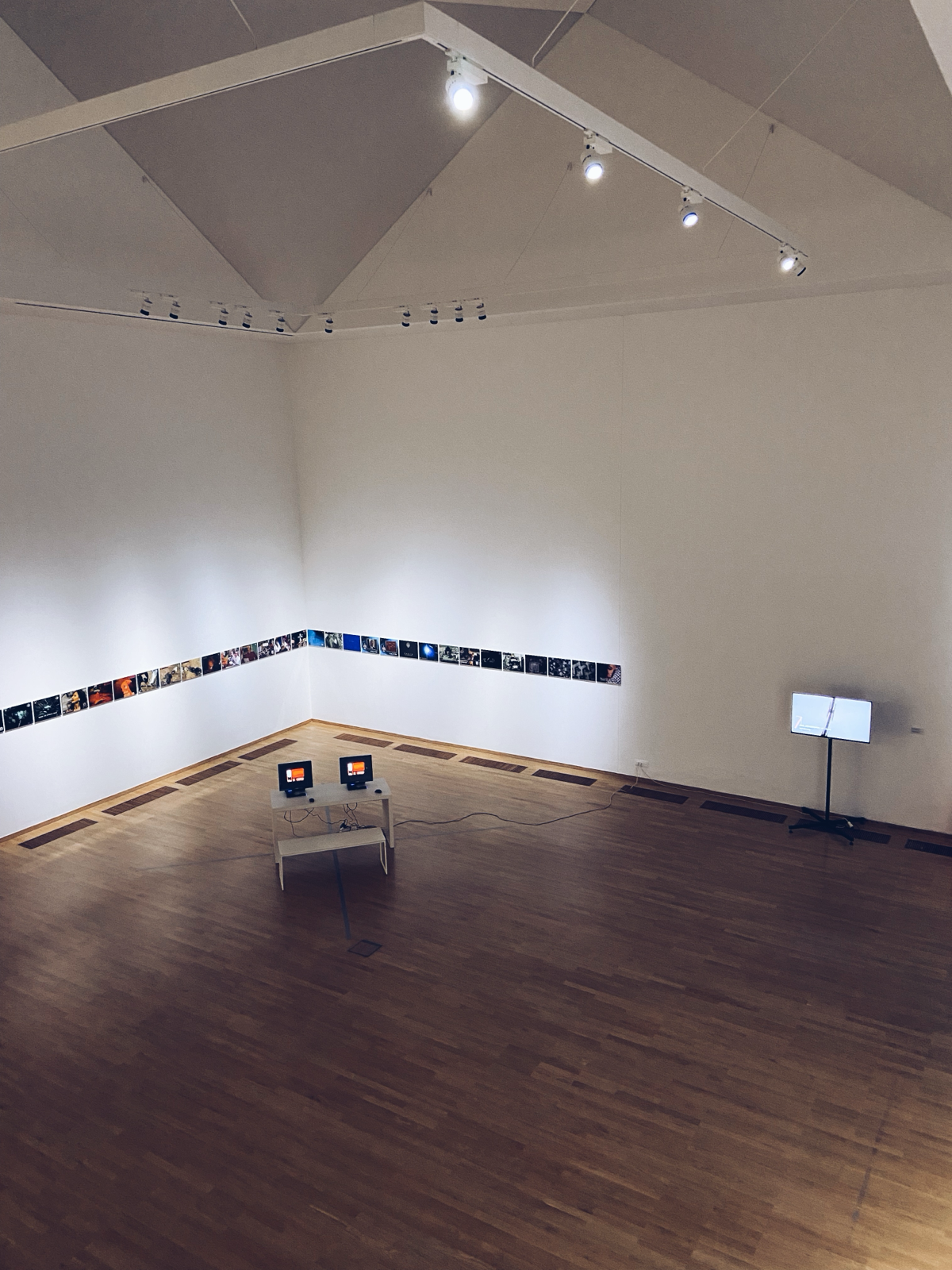 Ребят, совсем недавно я впервые оказалась в Музее современного искусства в Белграде. Хочу поделиться впечатлениями | Сетка — социальная сеть от hh.ru