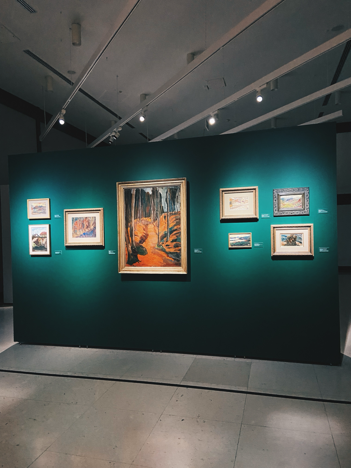 Ребят, совсем недавно я впервые оказалась в Музее современного искусства в Белграде. Хочу поделиться впечатлениями | Сетка — социальная сеть от hh.ru