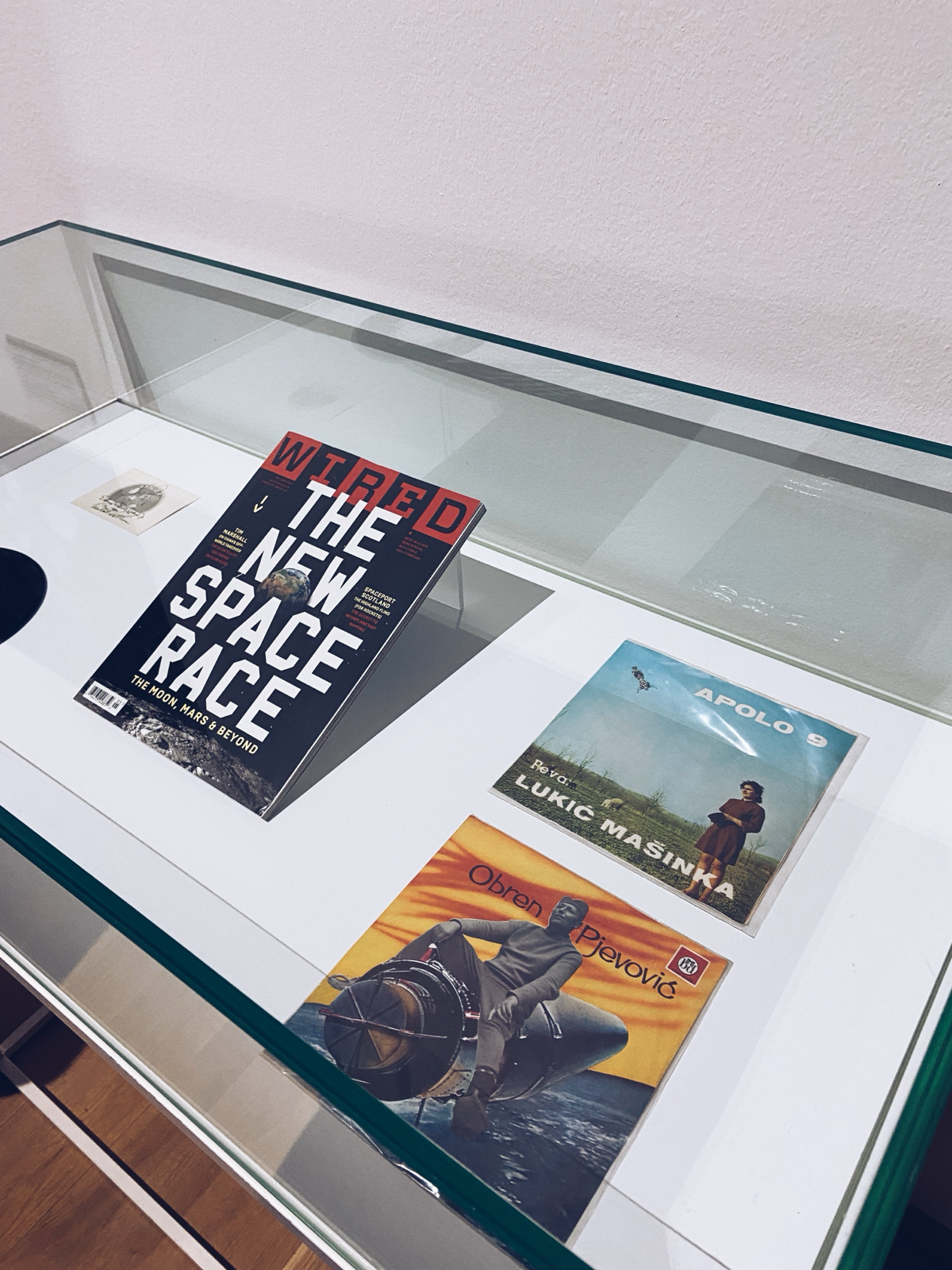 Ребят, совсем недавно я впервые оказалась в Музее современного искусства в Белграде. Хочу поделиться впечатлениями | Сетка — социальная сеть от hh.ru