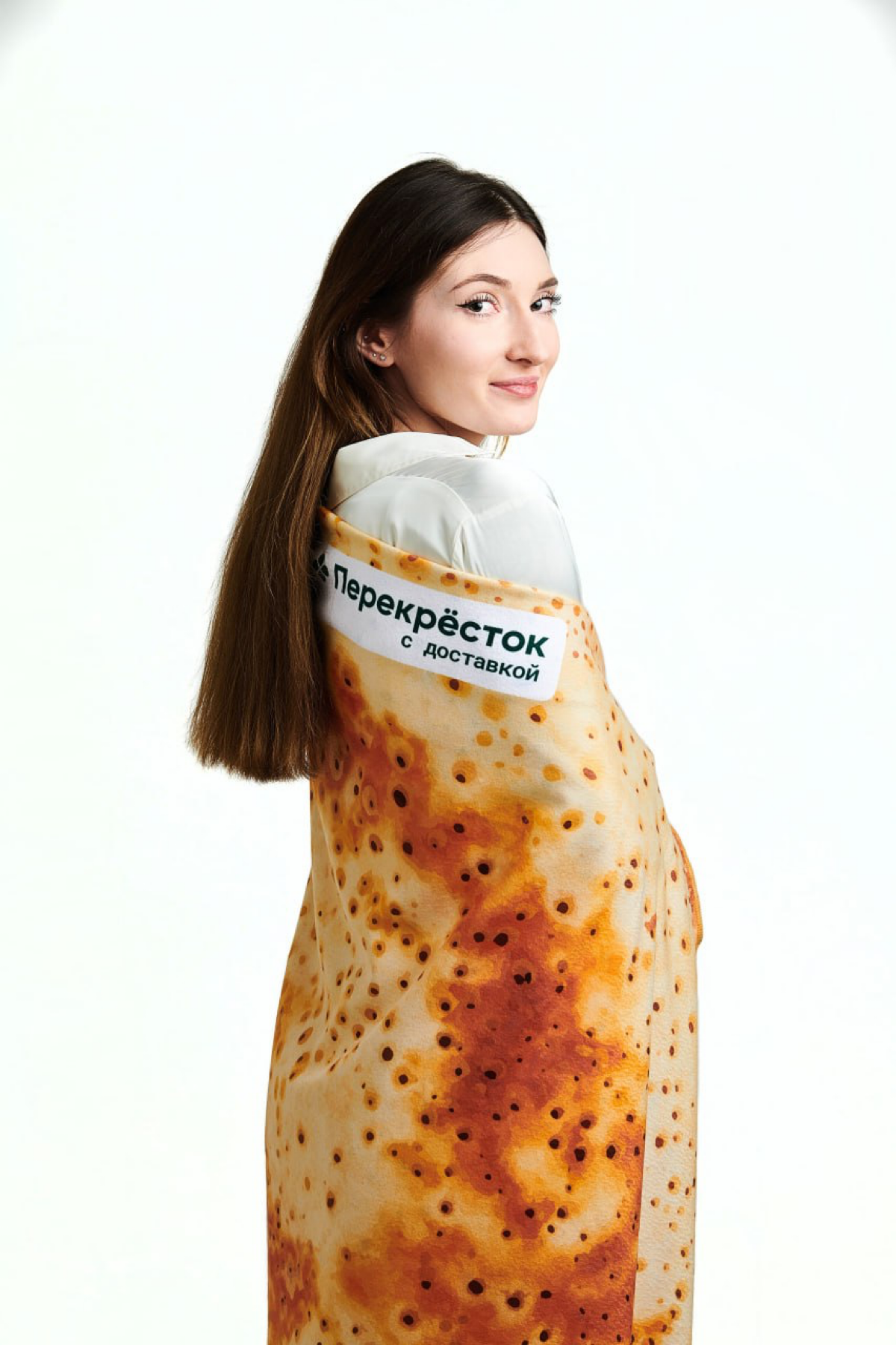 От это блиноплед! Онлайн-доставка Перекрестка выпустила к Масленице собственный дроп блинопледов: его диаметр составляет 1,5 метра, сам принт в точности повторяет изображение тонких блинов)
Пользовате... | Сетка — социальная сеть от hh.ru