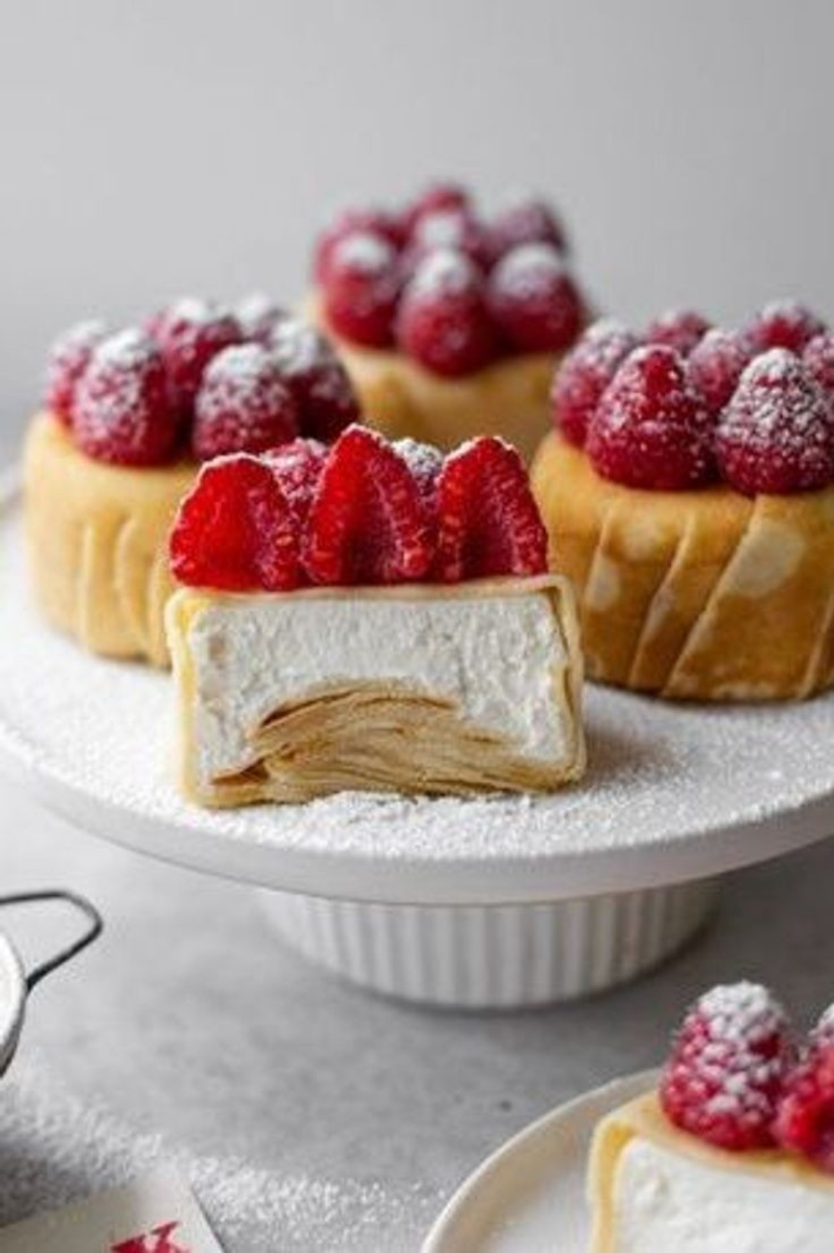 Успеваем в последний поезд и делимся на этой неделе тремя постами о Масленице, постараемся не обделить ни одного читателя. ❤  
В этом посте поделимся рецептами, которые сможет повторить каждый | Сетка — социальная сеть от hh.ru