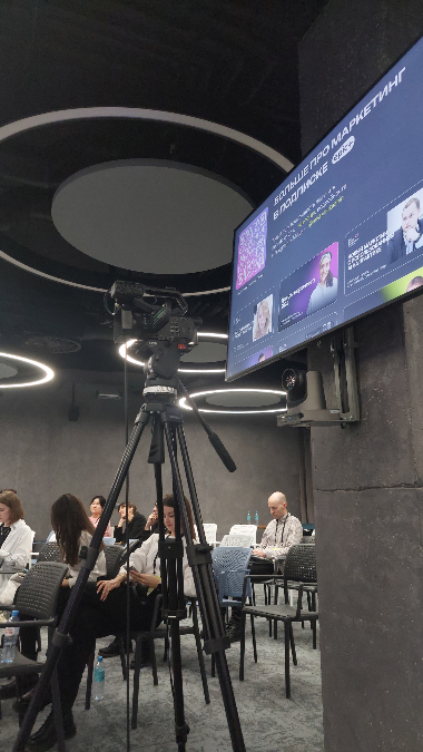 🍋‍🟩 #EPIC 🧩 #CRM | Сетка — социальная сеть от hh.ru