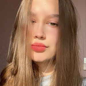 Карина Пуглеева