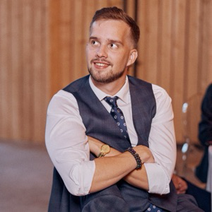 Виктор Кулаков