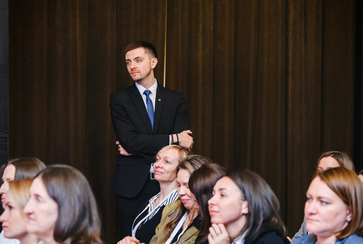 Конференция в Самаре на тему привлечения и удержания соискателей.
В марте у меня было две поездки, организованные Казанским филиалом hh.ru в Набережные Челны и в Самару | Сетка — социальная сеть от hh.ru