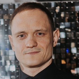 Роман Палазник