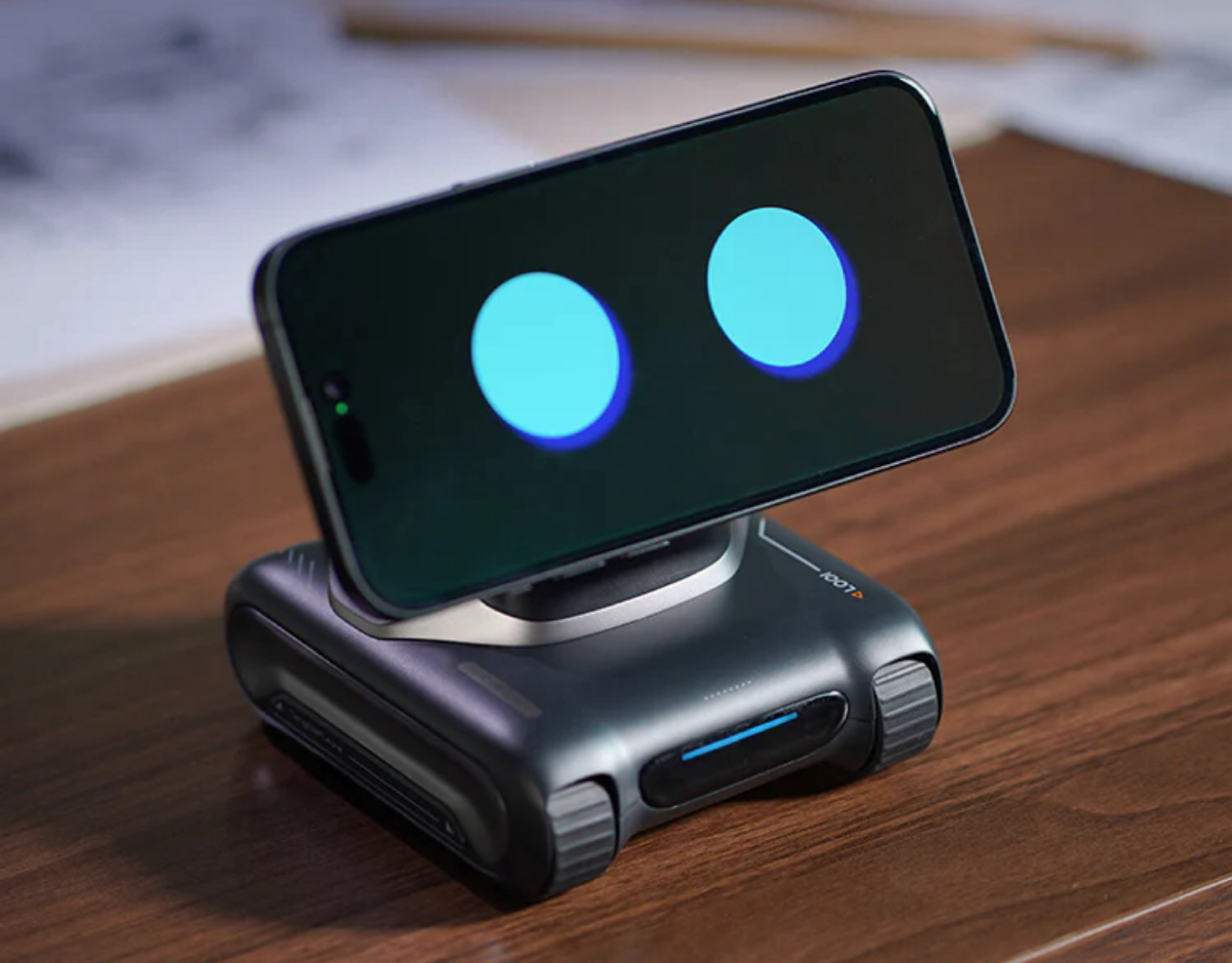они придумали, как из смартфона сделать валли
https://looirobot.com/ | Сетка — социальная сеть от hh.ru