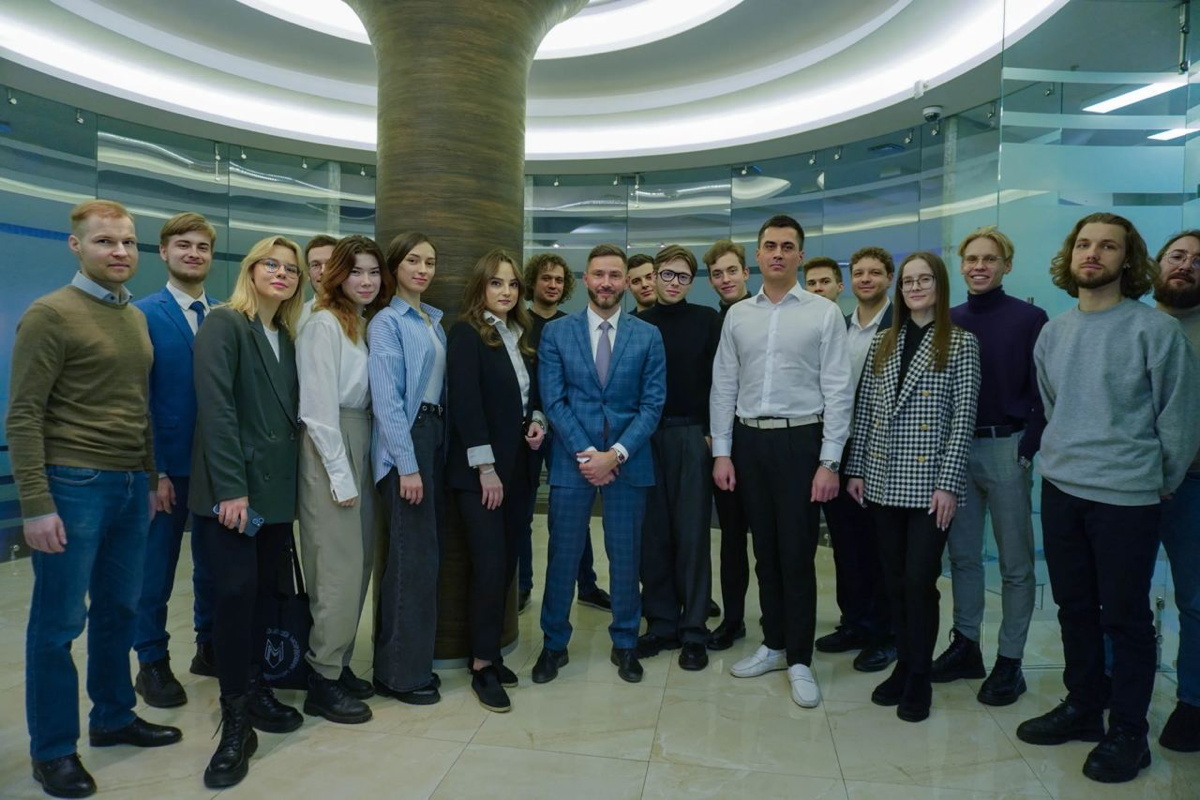 20 марта состоялось XI заседание Альянса молодых гуманитариев при участии проректора по кадровой политике МГИМО МИД России Морозова Владимира Михайловича | Сетка — социальная сеть от hh.ru