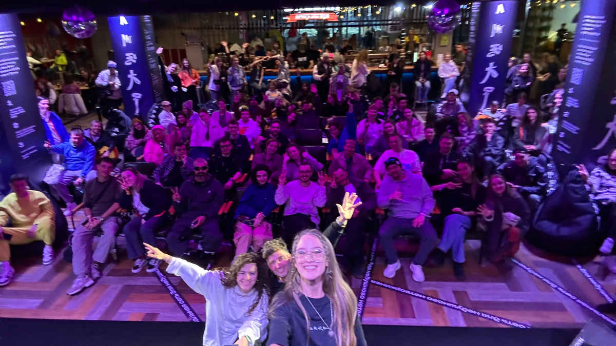 Александр Ус и Алексей Розов СИЛА СВЕТА 
На финальной сетке вещания 30 | Сетка — социальная сеть от hh.ru