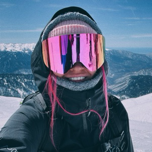 Ksenia Ksenia | Сетка — социальная сеть от hh.ru