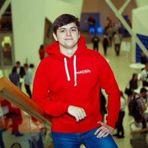 Максим Сосна