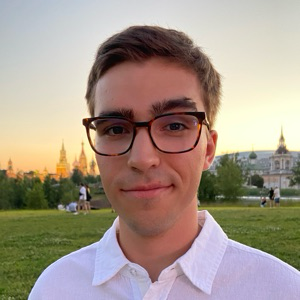 Денис Коннов