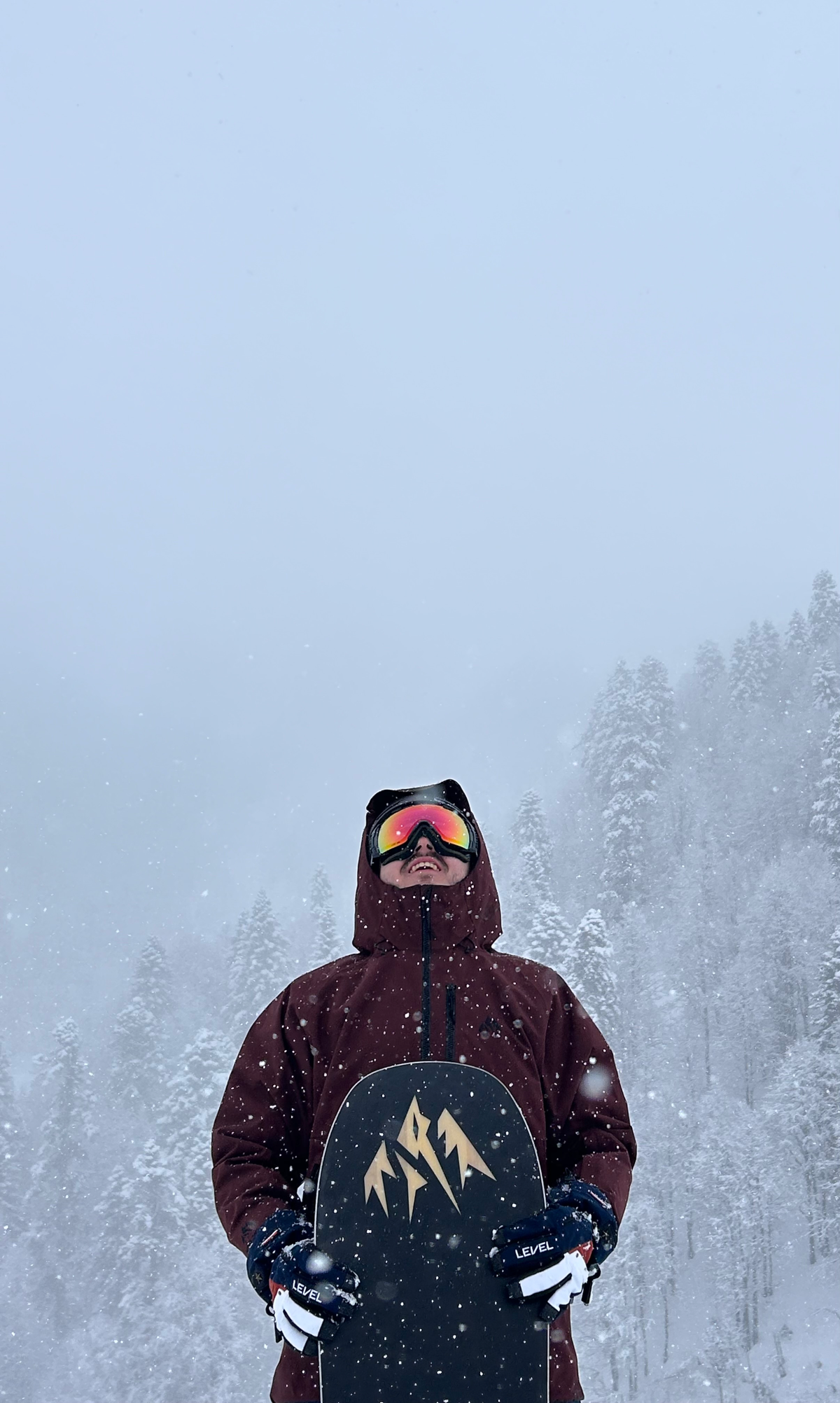 Расскажу про нерабочую часть жизни:
- 14 лет сноубординга ( почему я еще не на FWT??)
- еще больше лет - MTB, в разных итерациях )
- барабаны, преимущественно RnB, Neo-soul (до встречи на джемах в Мос... | Сетка — социальная сеть от hh.ru