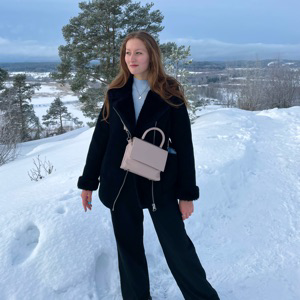 Айсылу Насибуллова | Сетка — социальная сеть от hh.ru