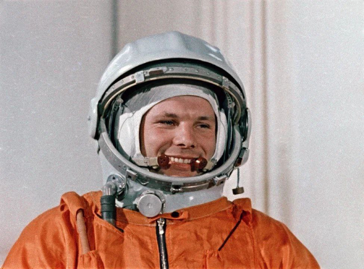 Ровно 63 года назад, 12 апреля 1961 года, Юрий Гагарин стал первым в мире человеком, отправившемся в космос, а его фраза «Поехали!», стала не просто легендарной, а известной на весь мир | Сетка — социальная сеть от hh.ru
