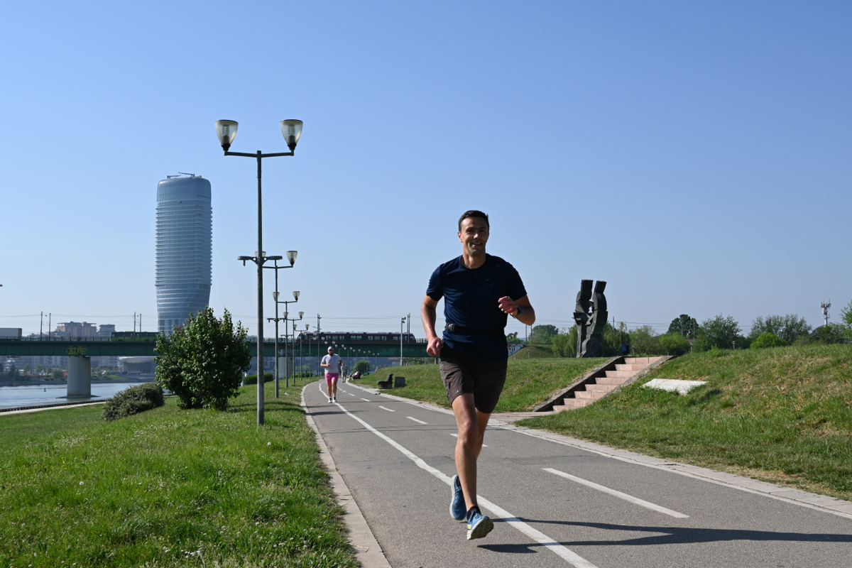 Пофоткал на выходных очередной Belgrun 📸
Если вы любите бегать, то приходите | Сетка — социальная сеть от hh.ru