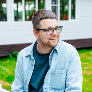 Владимир Комаров