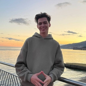 Андрей Валенчук | Сетка — социальная сеть от hh.ru