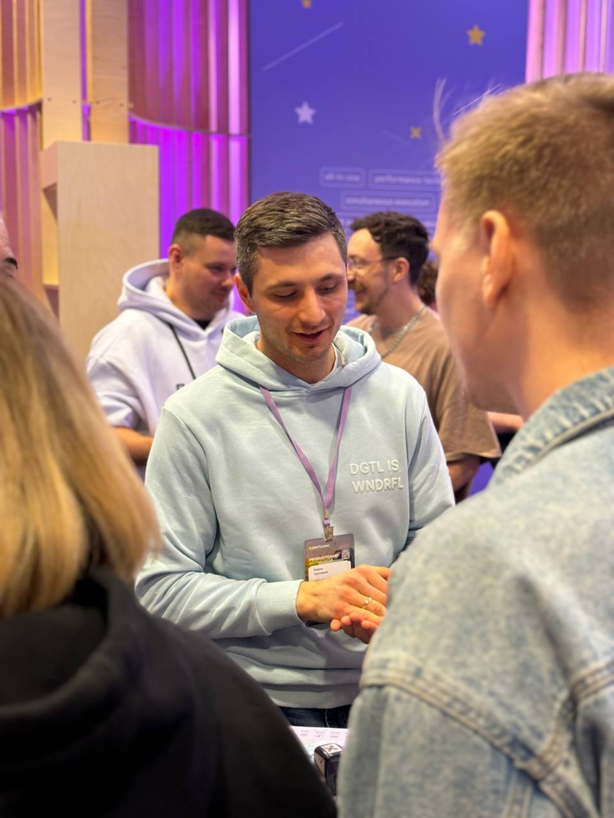 Спасибо всем мотивированным и умным продактам на #productcamp, что просто одолели наш стенд – мы правда очень старались создать для вас интересную и полезную игру, и она действительно удалась! До встр... | Сетка — социальная сеть от hh.ru