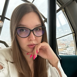 Алёна Русакова