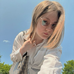 Анастасия Медведь