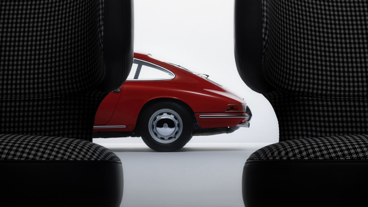Швейцарский производитель мебели Vitra объединился с Porsche для выпуска стульев и кресел в эксклюзивной обивке автомобильного бренда | Сетка — социальная сеть от hh.ru