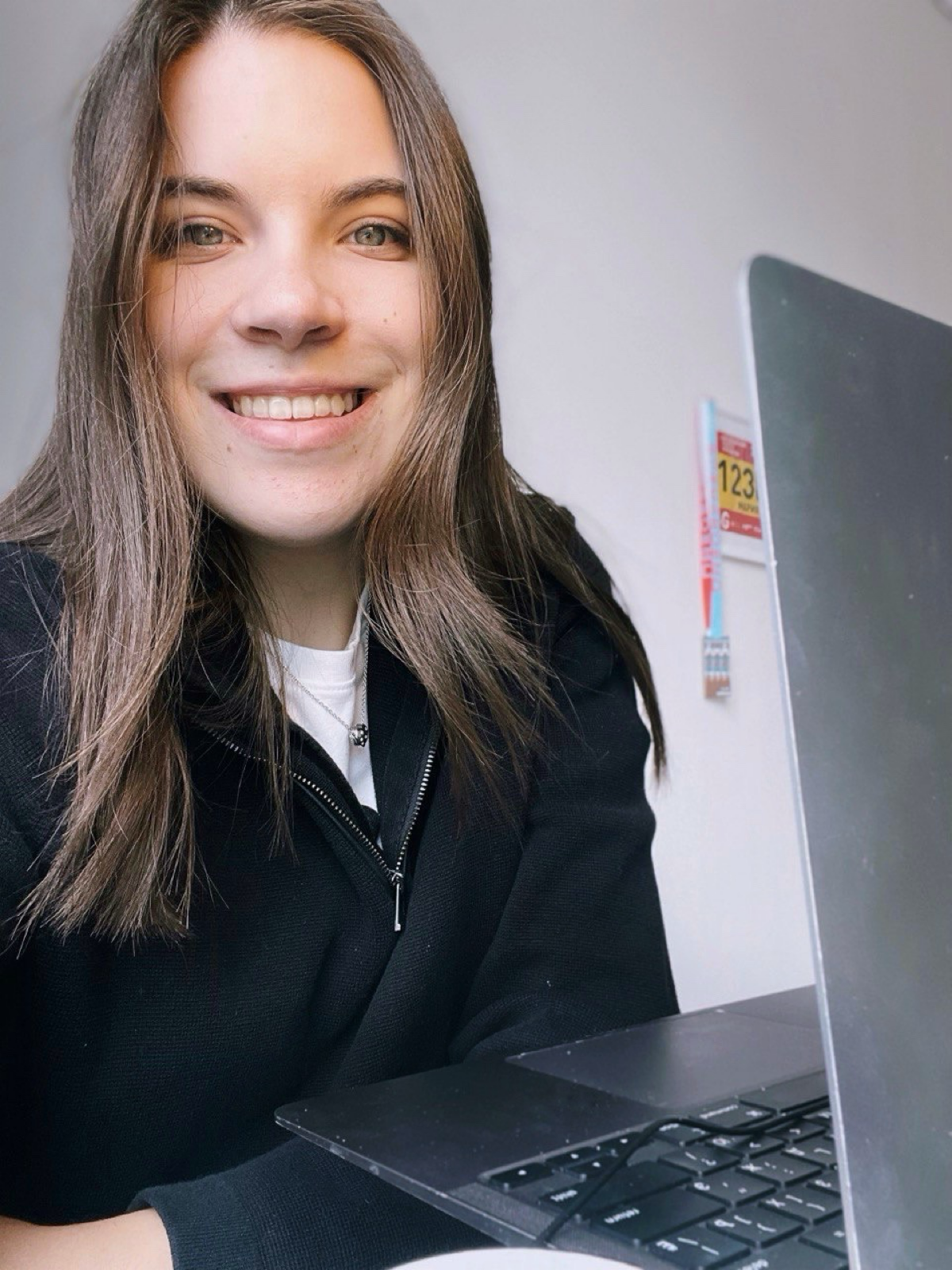 Привет! Меня зовут Маша, и последние 7 лет я занимаюсь IT рекрутментом👩🏻‍💻
Мне настолько нравится IT рекрутмент и стартапы, что в 2022 году я создала Агентство WorkFor, собрав команду из эмпатичных IT... | Сетка — социальная сеть от hh.ru