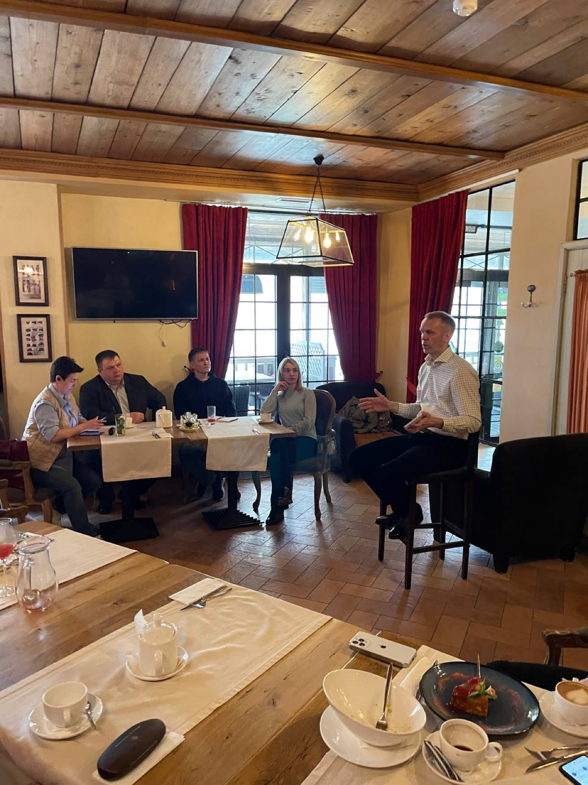 Какой метод организации встречи для сообщества является наиб | Сетка — социальная сеть от hh.ru