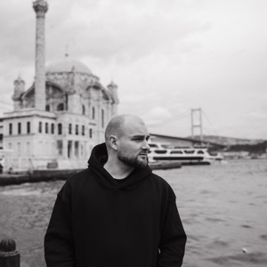 Виктор Добров
