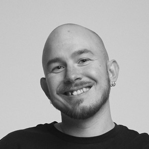 Дмитрий Овчаренко