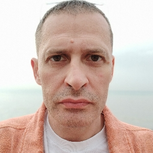 Артем Комаров | Сетка — социальная сеть от hh.ru