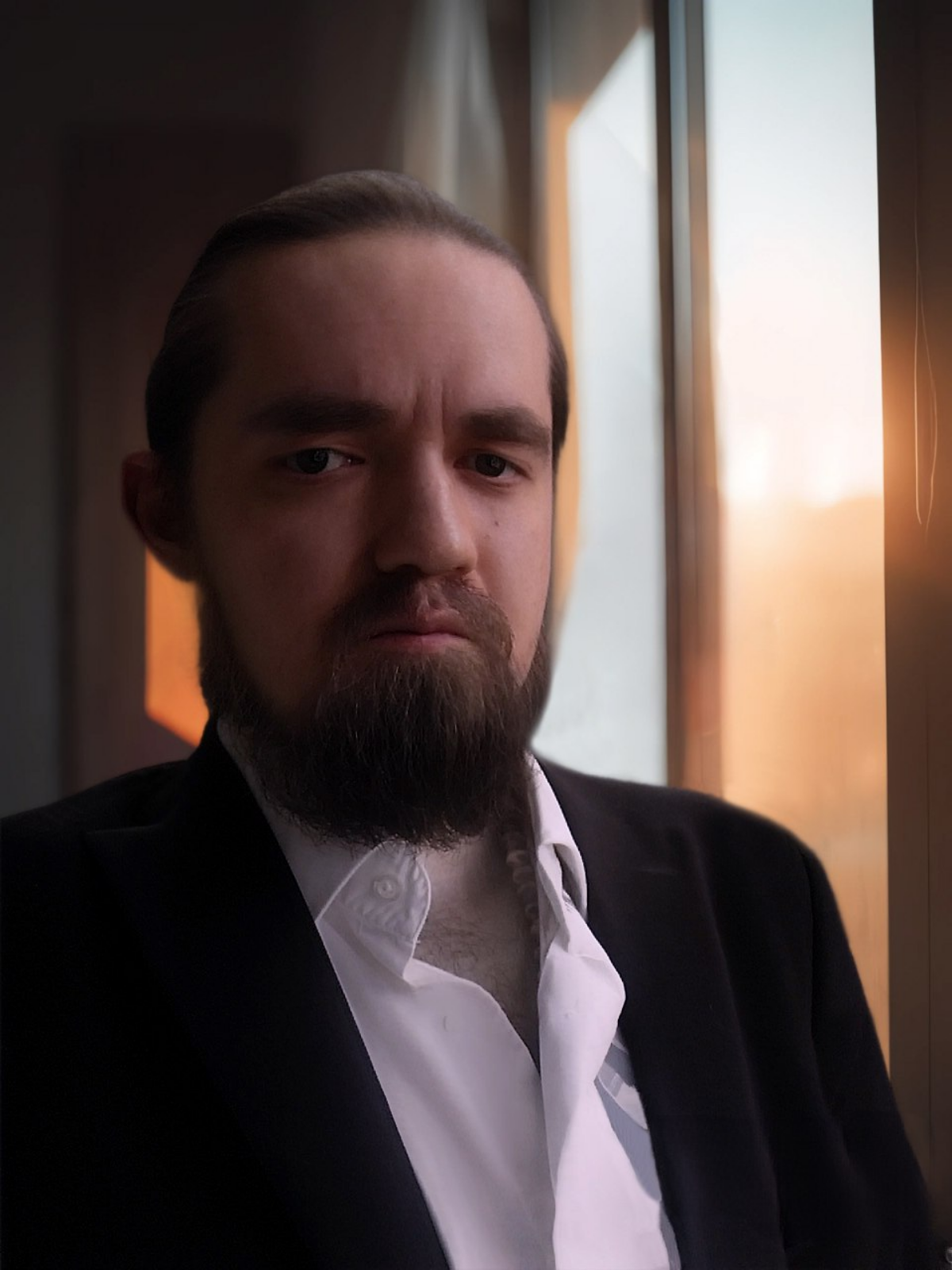 Первый пост в жизни, дожил. Ну погнали🤣
Всем общий шалом. Меня звать Александр и я веб дизайнер, боже это звучит как общество анонимных булочек | Сетка — социальная сеть от hh.ru