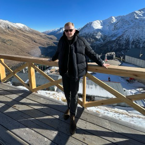 Роман Докторов