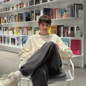 Виктор Апасов