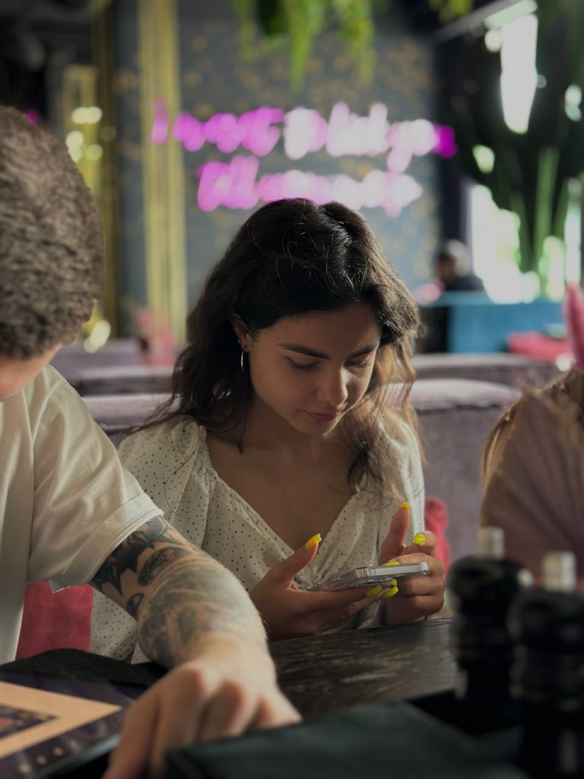 Зачем именно Вам, как основателю сообщества или клуба (открытого/закрытого), проводить бизнес-завтраки?
Скажу сразу, что данный формат я не очень люблю по тем причинам, что есть более уникальные форма... | Сетка — социальная сеть от hh.ru