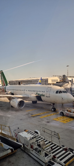 Улетела в отпуск
Ереван - Рим - Аликанте - Бенидорм - Валенсия - Ивиса - Милан - Ереван
За 27 часов сменила 3 страны и вот , наконец, добралась до Испании 
Кто тоже здесь, давайте встречаться | Сетка — социальная сеть от hh.ru