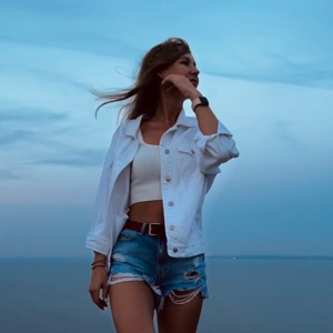 Виктория Велем