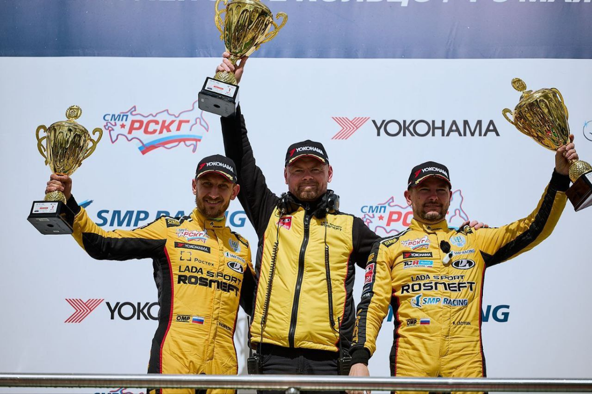 🔥 Новые успехи пилотов LADA Sport ROSNEFT
Команда завоевала сразу 5 трофеев на смоленском этапе Российской серии кольцевых гонок (РСКГ):
🥇2 победы Кирилла Ладыгина
🥈Серебро Леонида Панфилова
🏆х2 Коман... | Сетка — социальная сеть от hh.ru
