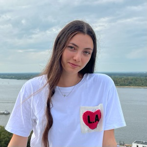 Арина Савельева