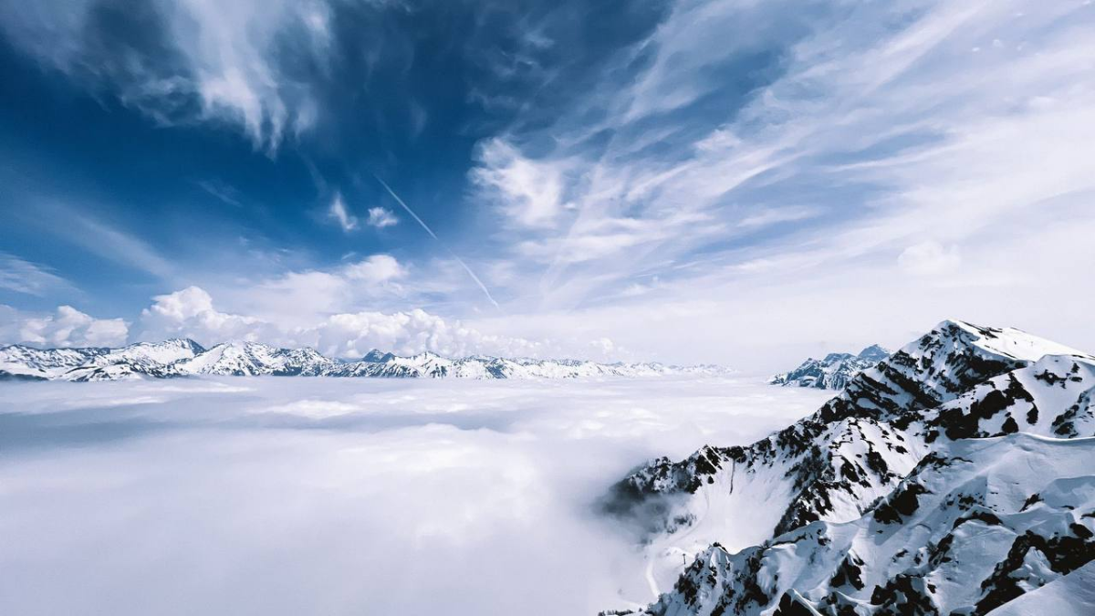 Снимаем ваше катание на склонах курорта Роза Хутор. Монтируем видео ролики. | Сетка — социальная сеть от hh.ru