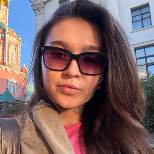 Амина Сапакова