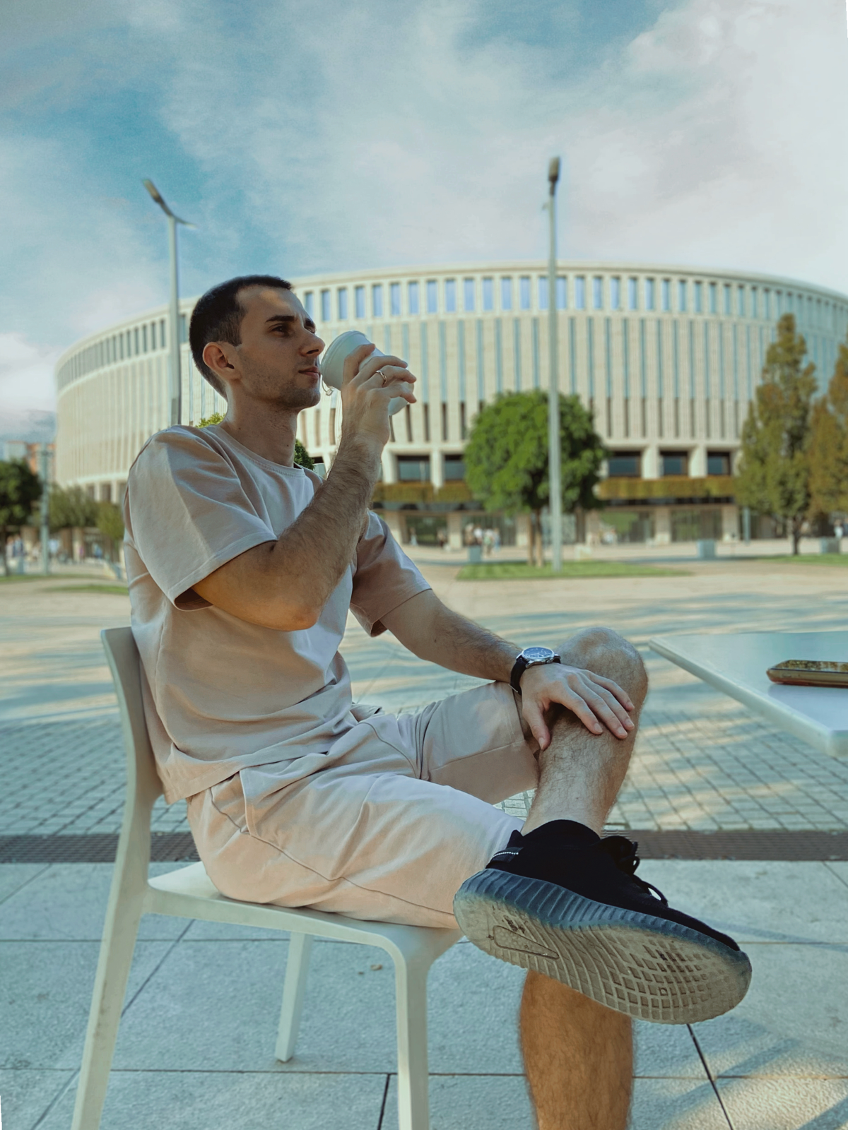 КАК НЕ НАДО запускать проекты! ⛔️
Небольшая вырезка из моих правил при старте любого проекта :
1️⃣ Не более 1-го лица, принимающих решение, со стороны заказчика 
2️⃣ 10 правок «теперь мне хочется по-д... | Сетка — социальная сеть от hh.ru