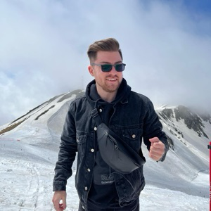 Мансур Мирзомансуров | Сетка — социальная сеть от hh.ru